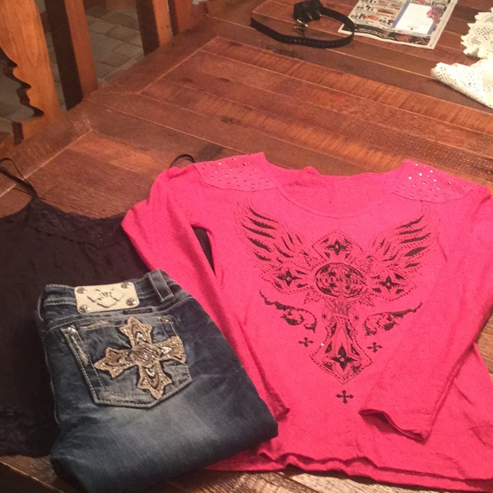 AFFLICTION HOT PINK TOP